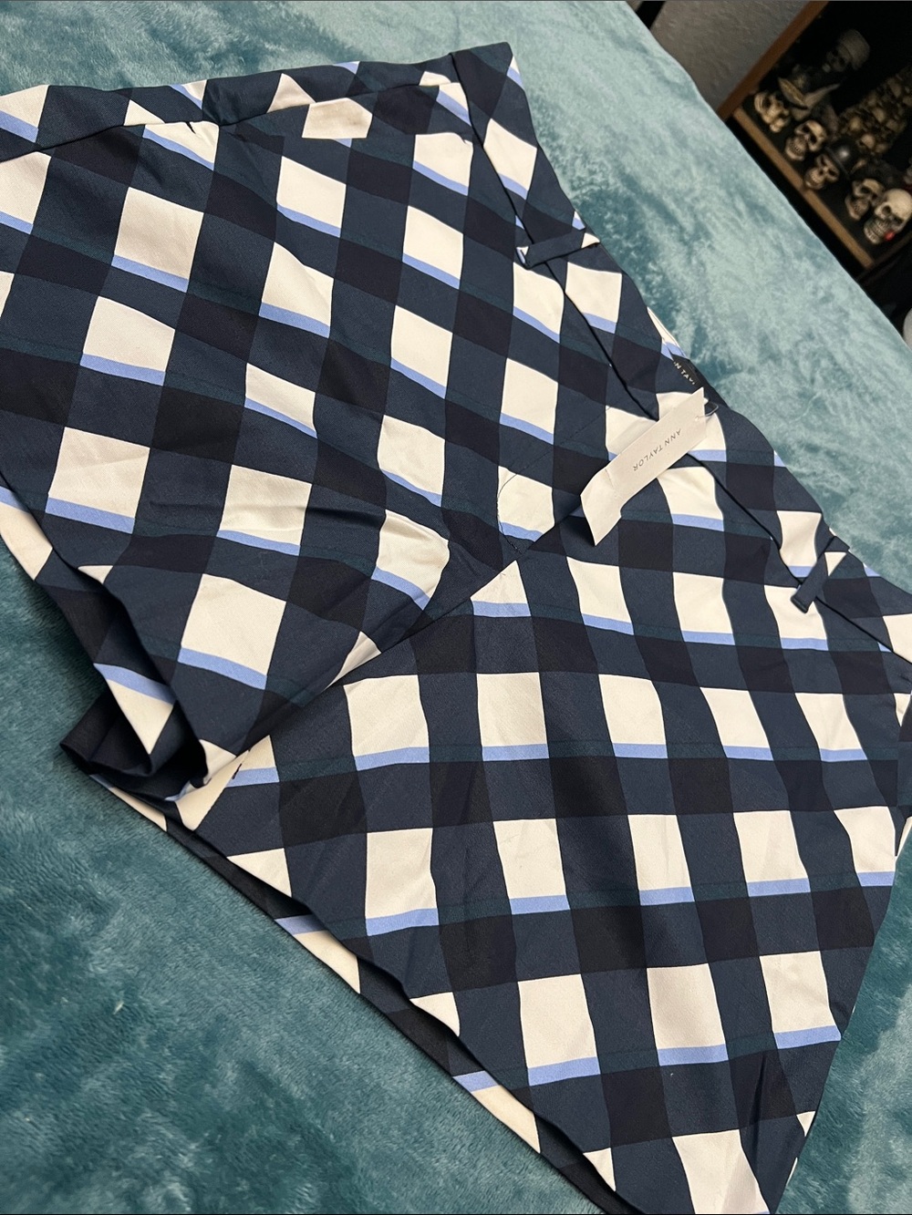 Ann Taylor Navy, White & Light Blue Plaid DEVIN shorts 🩳NWT